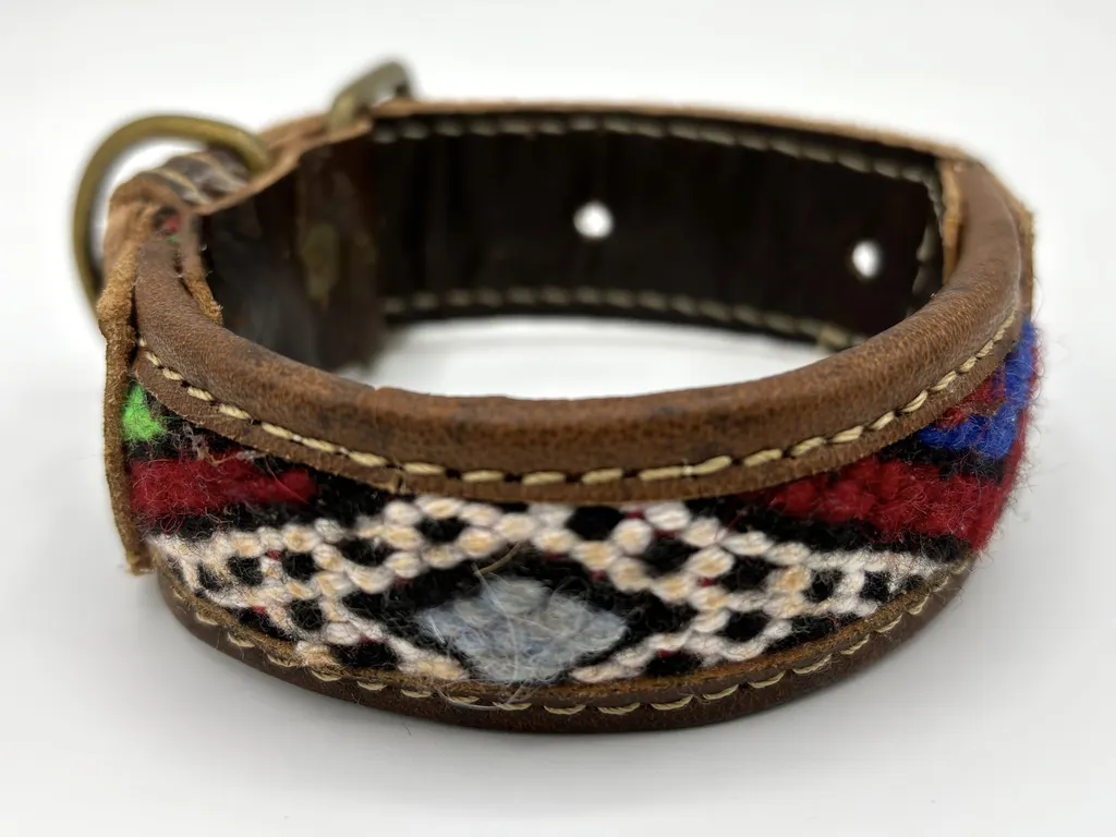 A smaller Marrakesh Express collar showing the diamond lattice
